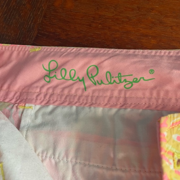 Lilly Pulitzer Buttercup Women’s Shorts. Salmon pink floral. Size 4. 100% cotton - Picture 8 of 14